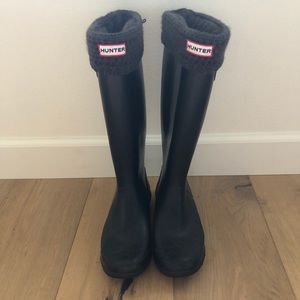 Hunter Wide-Calf Matte Black Rainboots w/ Sock